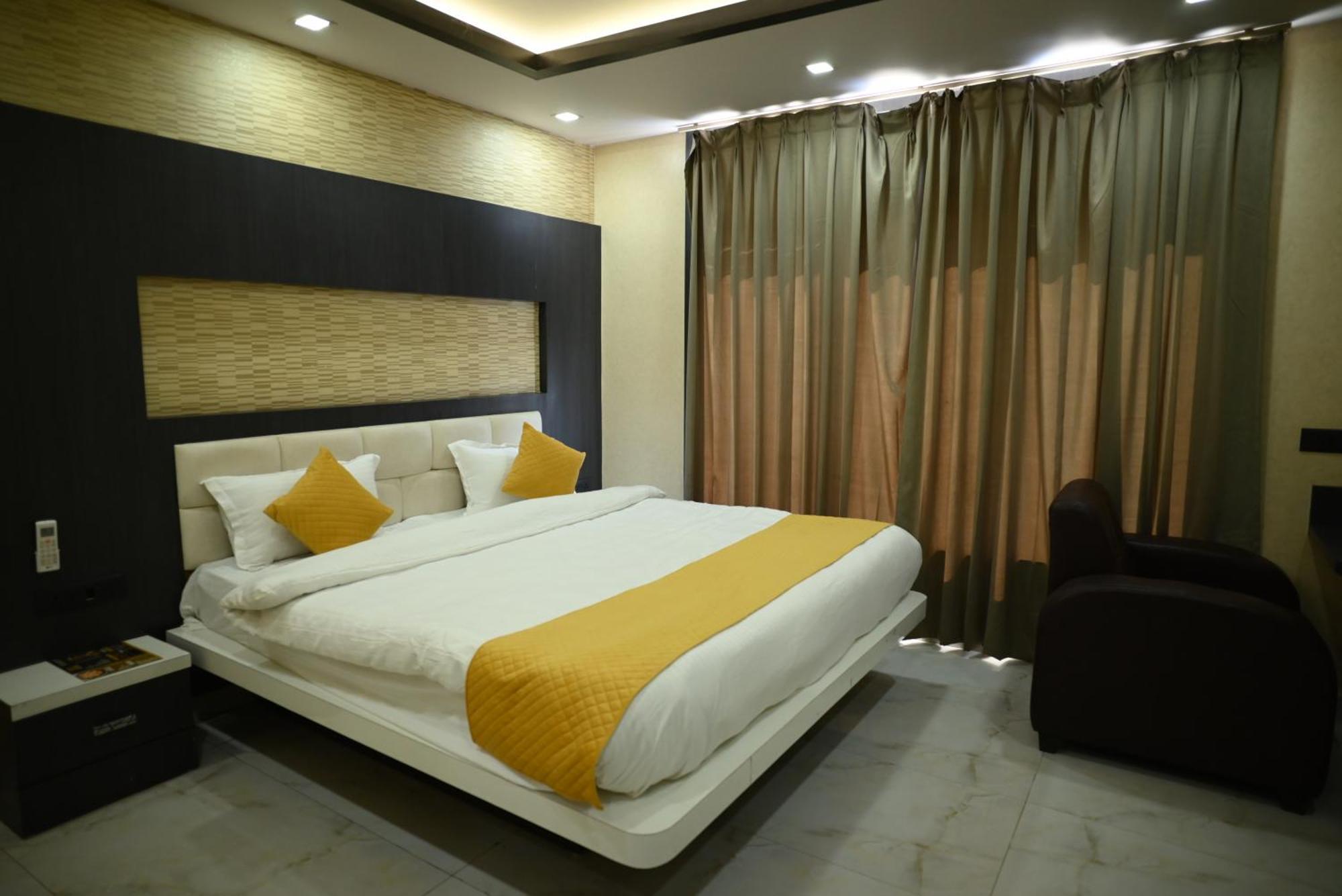 ראנצ'י Kings Inn Hotel מראה חיצוני תמונה