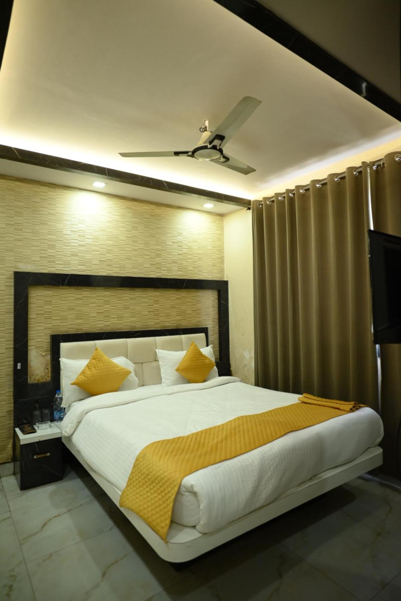 ראנצ'י Kings Inn Hotel מראה חיצוני תמונה